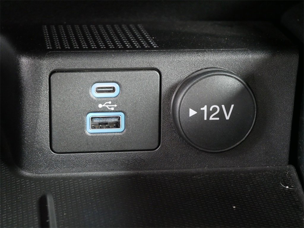 Used 2022 Ford Escape SE w/ Cold Weather Package image 21