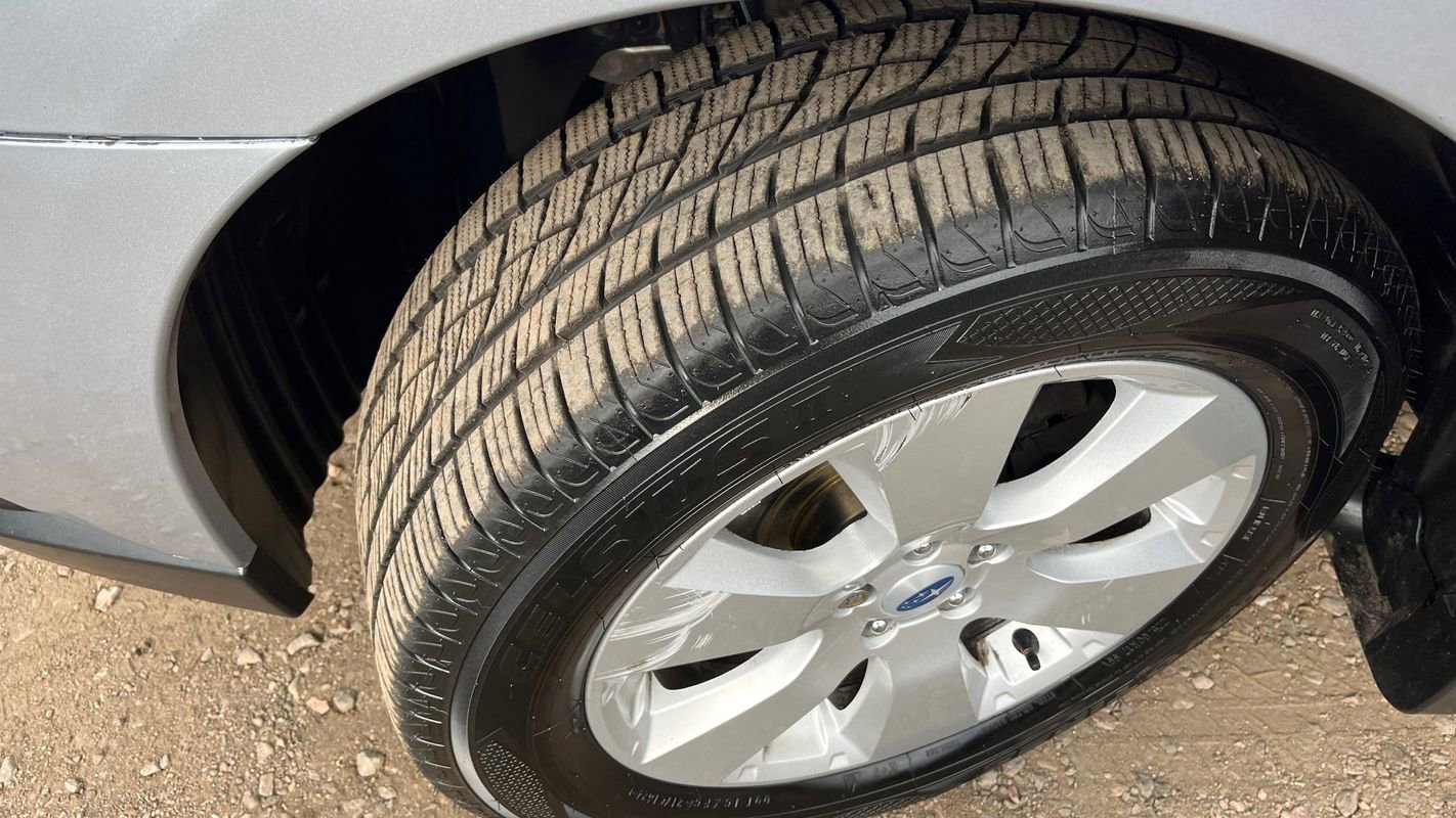 Used 2012 Subaru Outback 2.5i Limited w/ Moonroof Pkg image 23