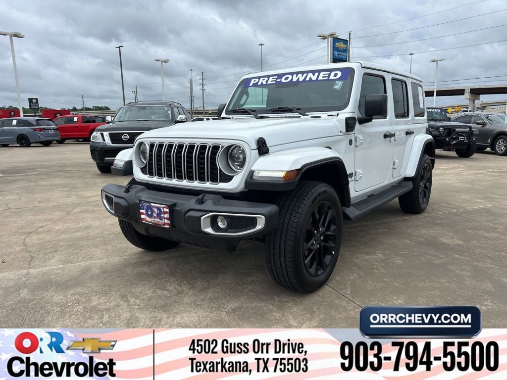 Used 2025 Jeep Wrangler Unlimited Sahara image 1