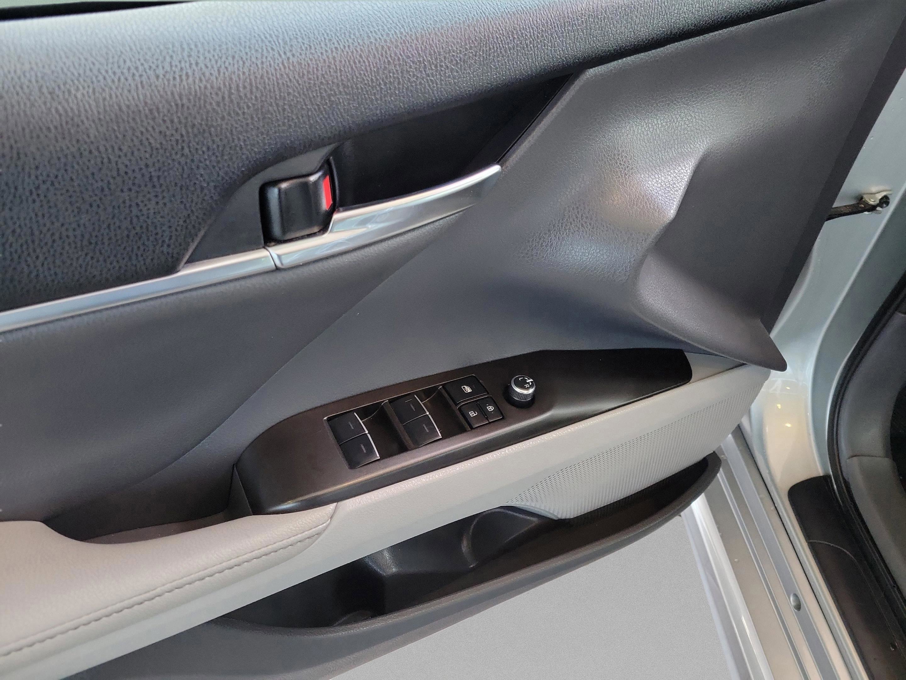 Used 2024 Toyota Camry XSE image 10