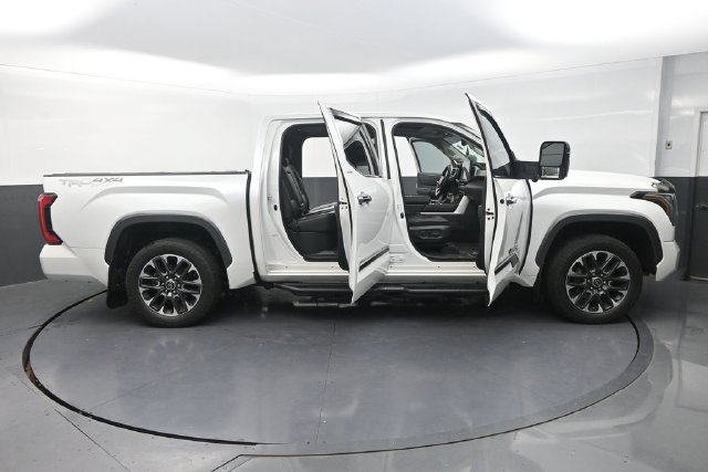 Used 2022 Toyota Tundra Limited AWD/4WD image 36