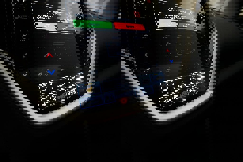 Certified 2023 Subaru Ascent Limited w/ Technology Package image 22