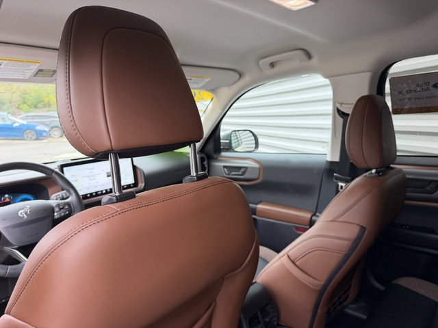 Certified 2025 Ford Bronco Sport Outer Banks w/ Outer Banks Tech Package+ AWD/4WD image 17