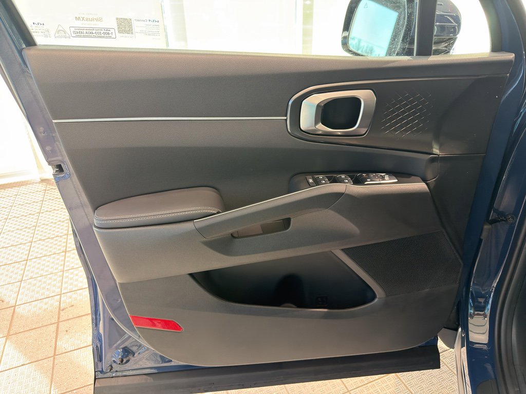 New 2026 Kia Sorento S image 13