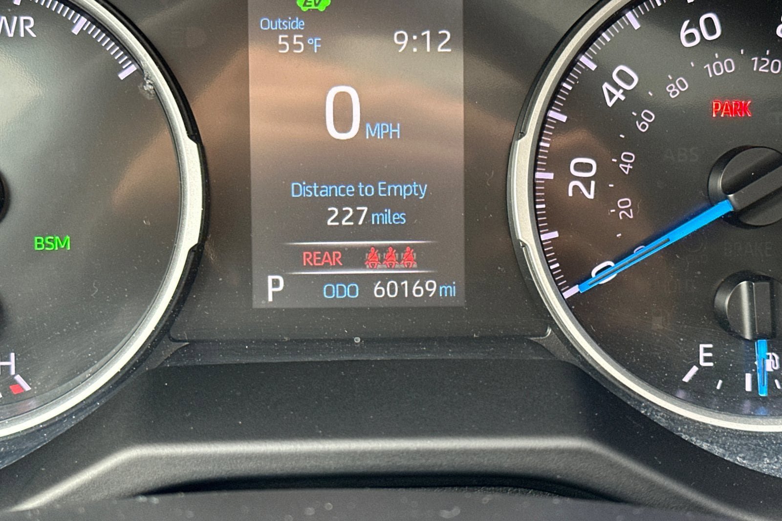 Certified 2021 Toyota RAV4 XLE w/ Convenience Package AWD/4WD image 25