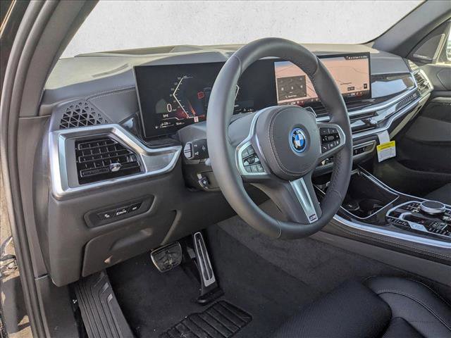 New 2026 BMW X5 xDrive50e w/ M Sport Package image 3
