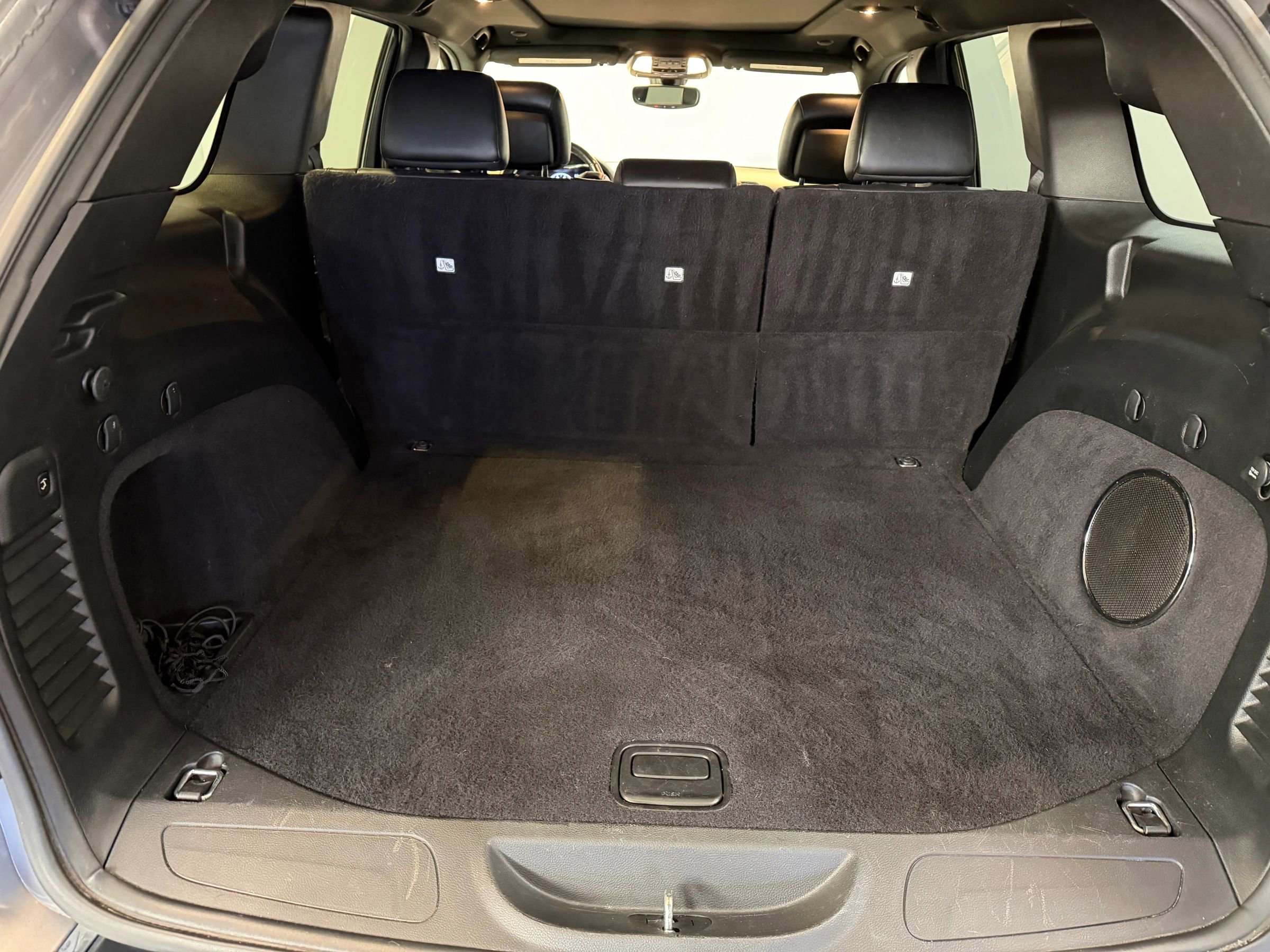 Used 2020 Jeep Grand Cherokee Limited w/ Luxury Group II image 24