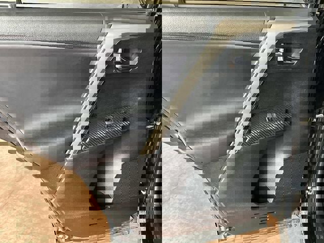 Used 2015 Toyota RAV4 Limited w/ Technology Package image 17