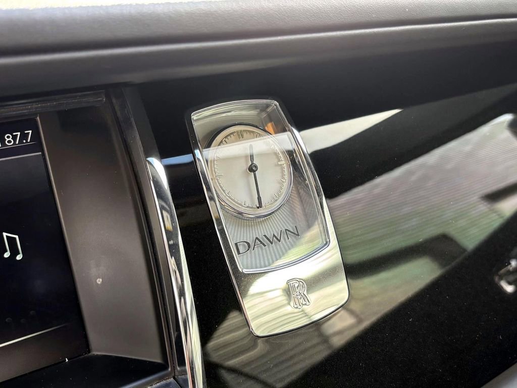 Certified 2018 Rolls-Royce Dawn image 23