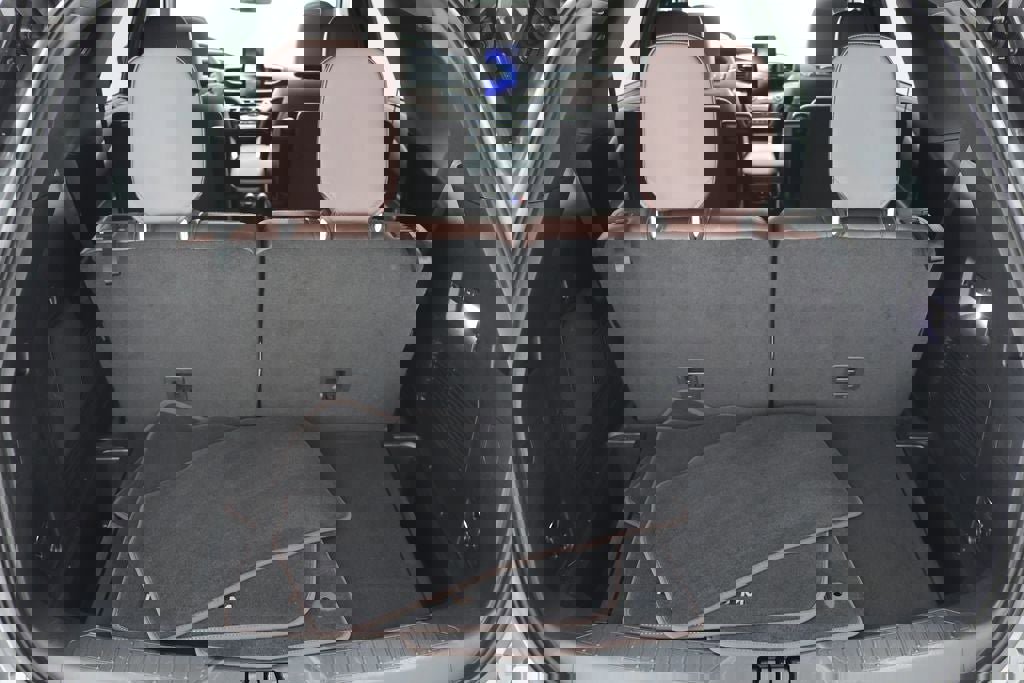 Used 2022 Ford Explorer Platinum w/ Equipment Group 601A image 31