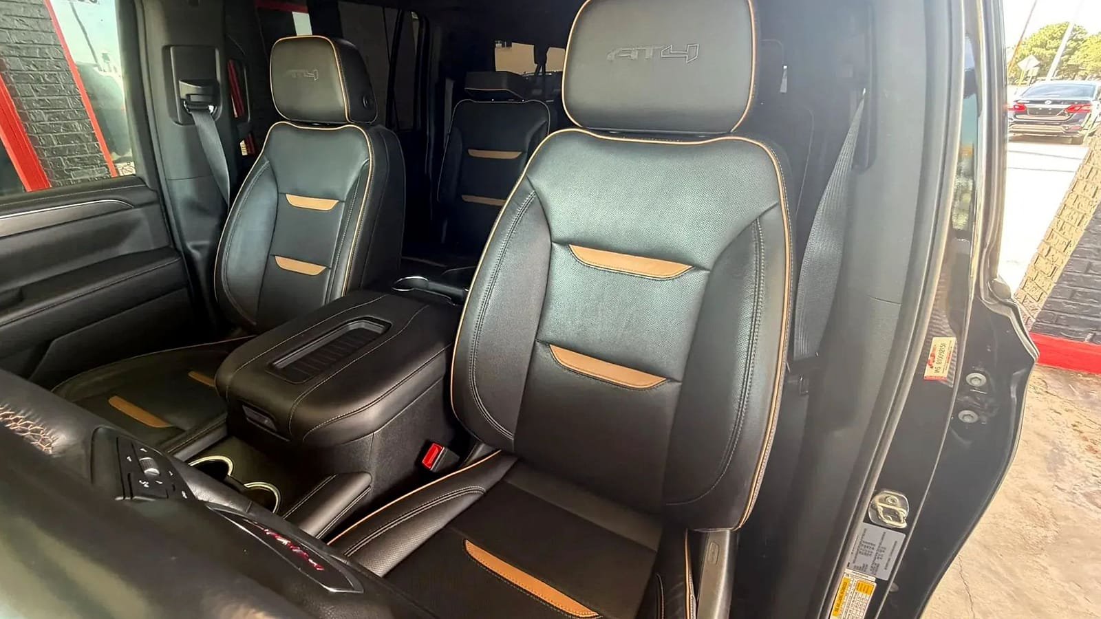 Used 2022 GMC Yukon XL AT4 w/ Max Trailering Package AWD/4WD image 15