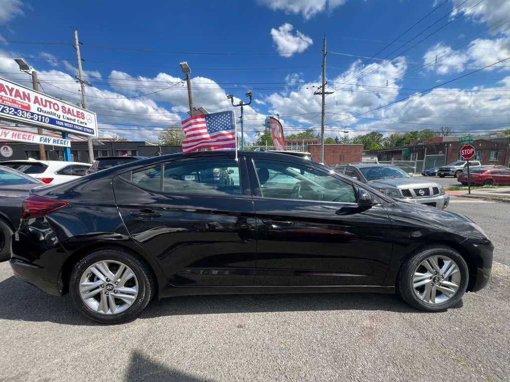 Used 2019 Hyundai Elantra Value Edition w/ Cargo Package FWD image 12