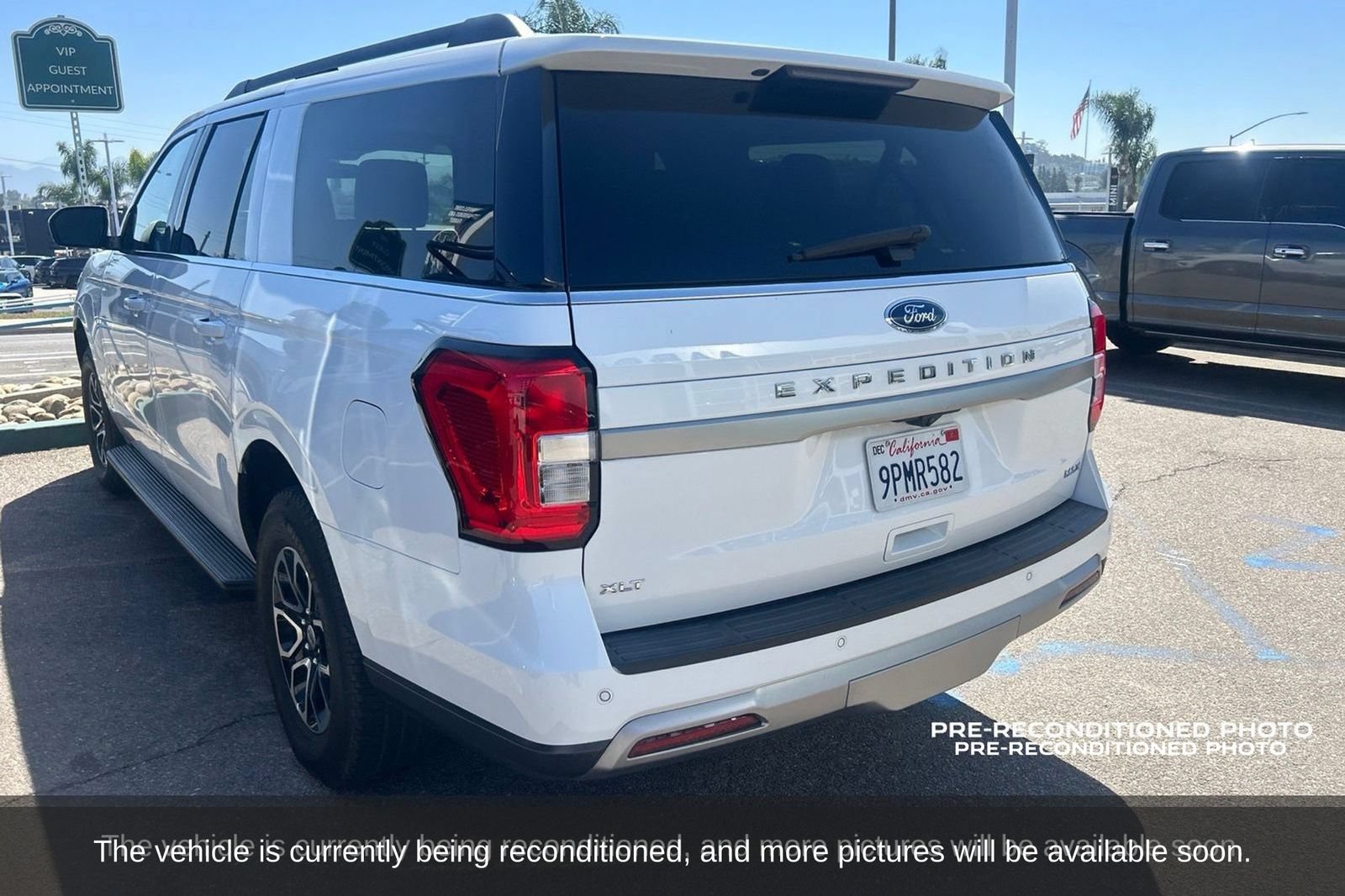 Used 2024 Ford Expedition Max XLT AWD/4WD image 9