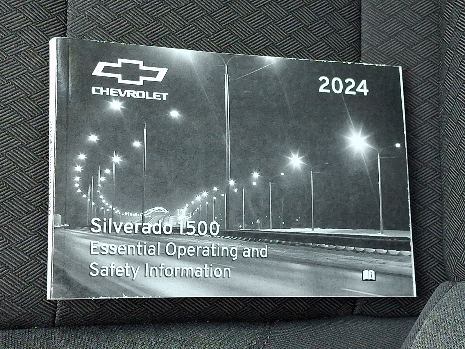 Certified 2024 Chevrolet Silverado 1500 LT AWD/4WD image 26