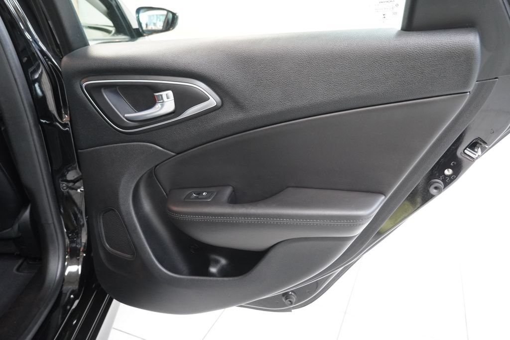 Used 2015 Chrysler 200 C w/ Navigation & Sound Group I FWD image 29