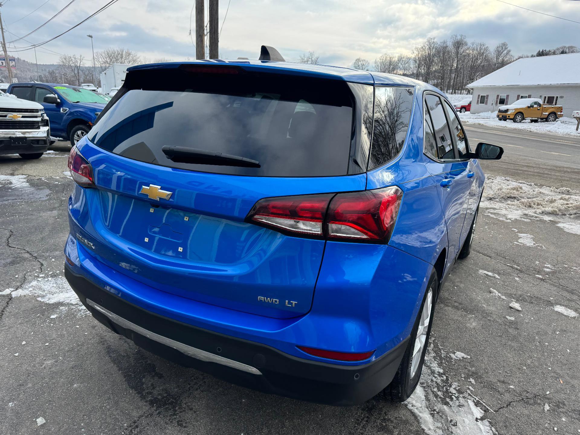 Used 2024 Chevrolet Equinox LT image 9