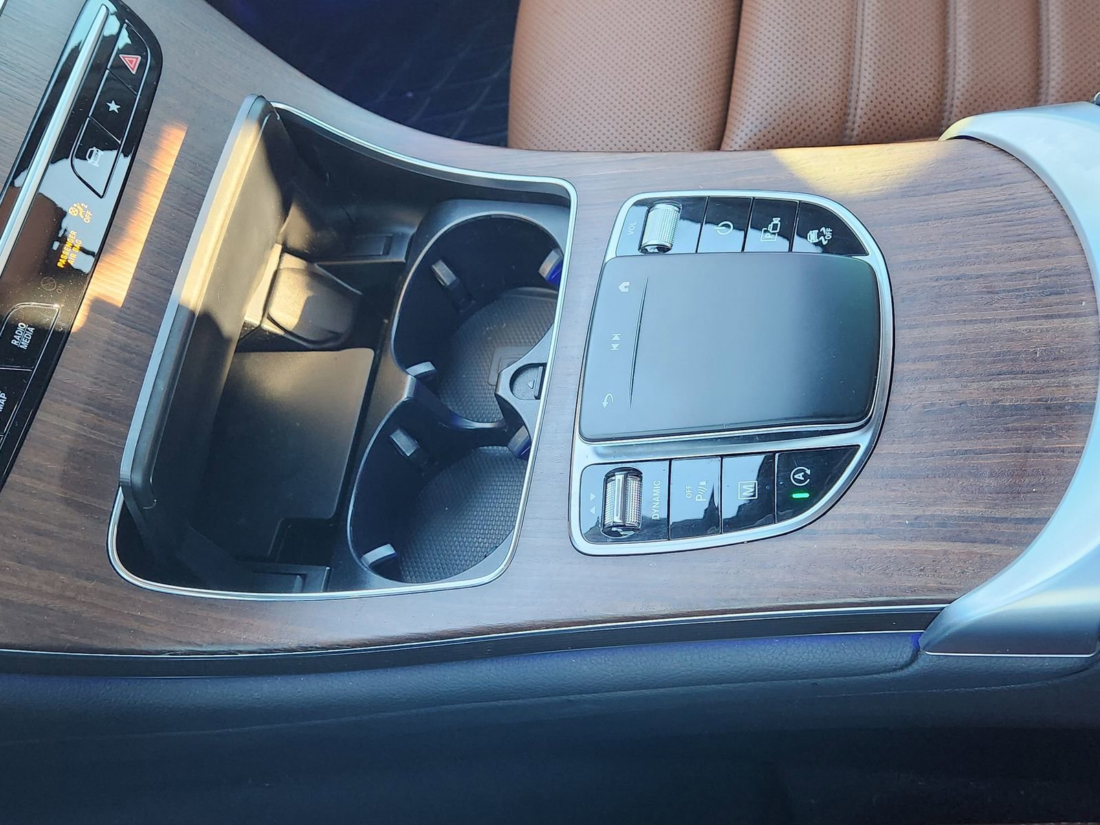 Used 2022 Mercedes-Benz GLC 300 4MATIC Coupe image 23