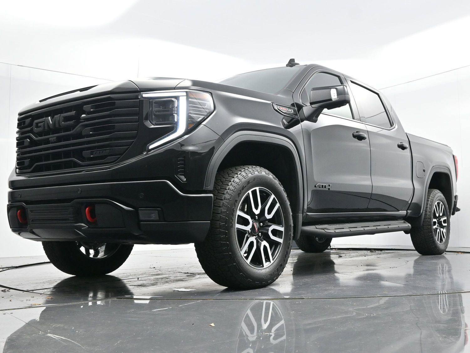 Used 2024 GMC Sierra 1500 AT4 w/ Technology Package image 47