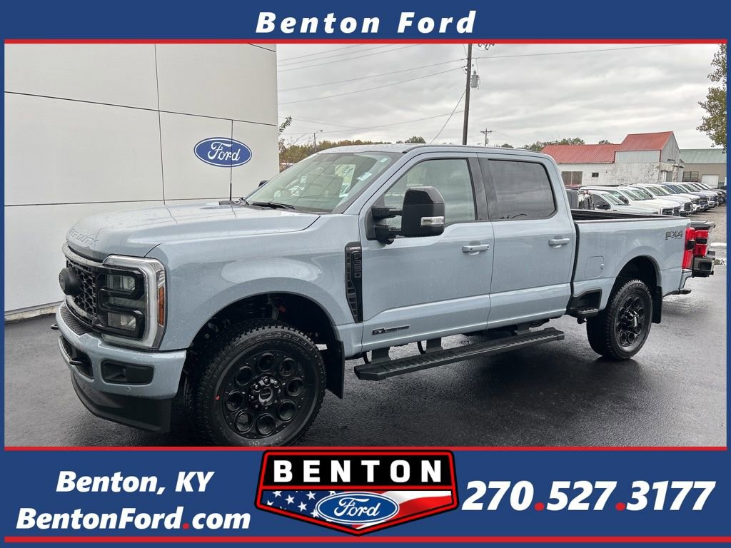 New 2026 Ford F350 Lariat w/ Black Appearance Package