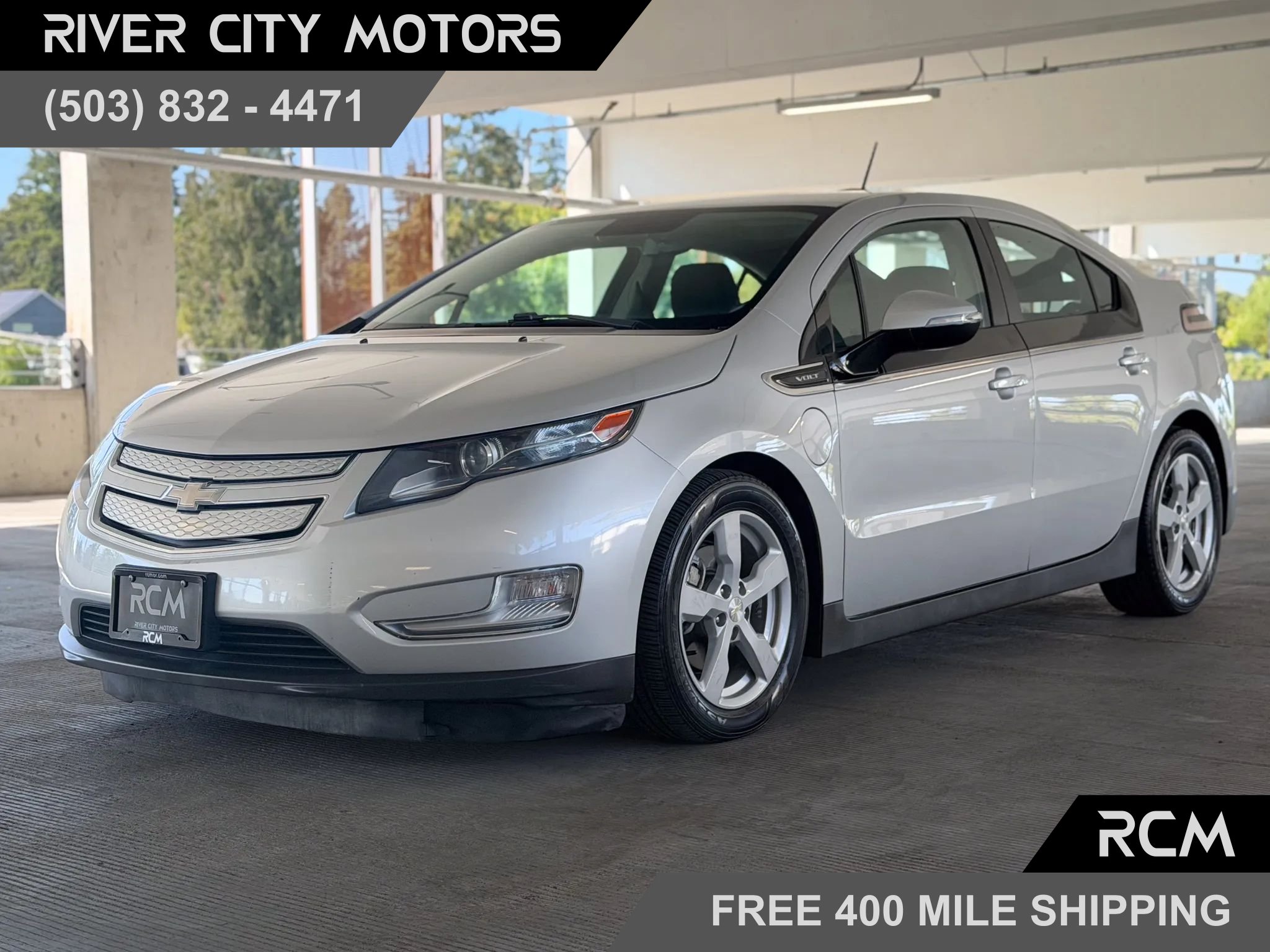 Used 2015 Chevrolet Volt FWD image 1