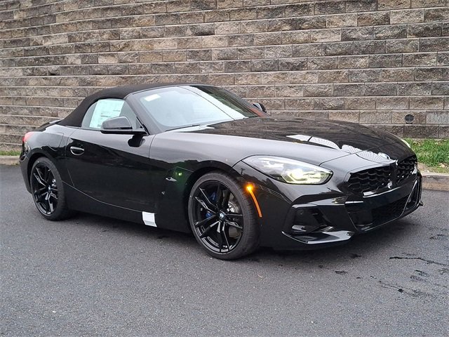 New 2026 BMW Z4 M40i w/ Premium Package image 2