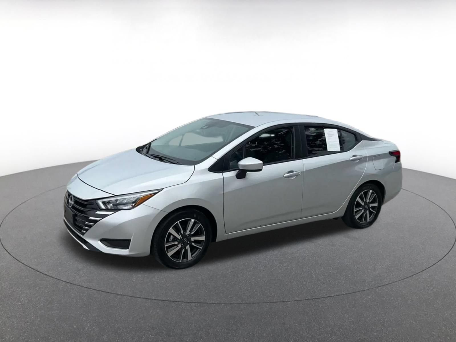 Used 2025 Nissan Versa SV FWD image 6