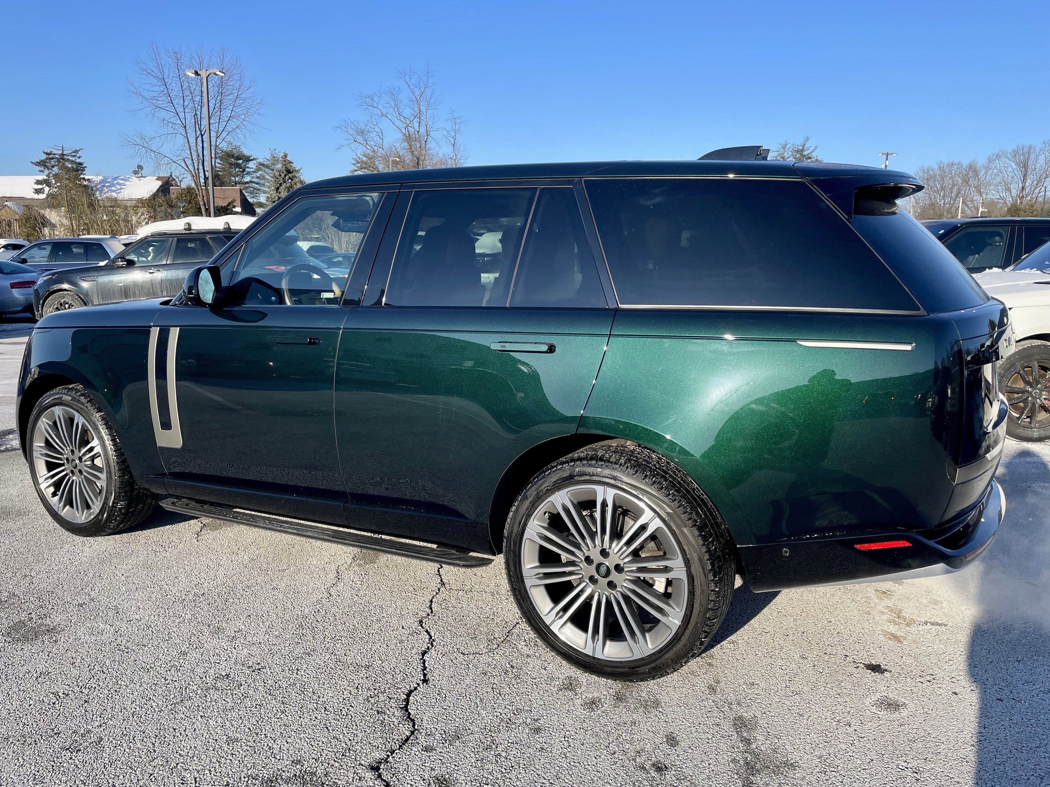 Used 2024 Land Rover Range Rover SE image 5