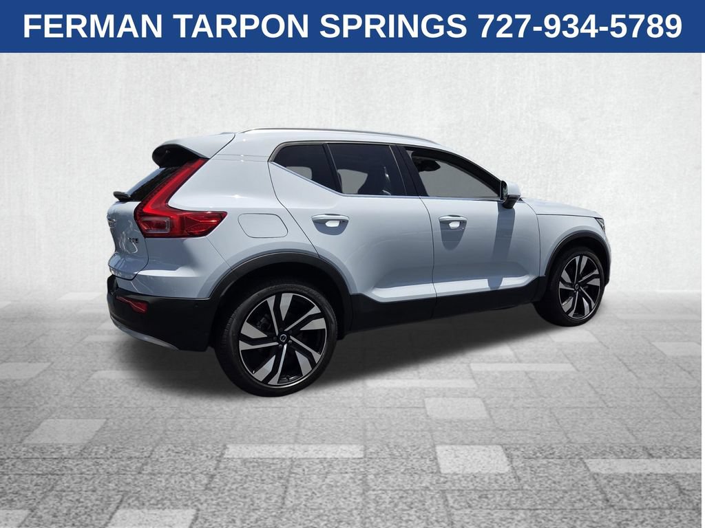 Certified 2024 Volvo XC40 B5 Plus w/ Protection Package Premier AWD/4WD image 9