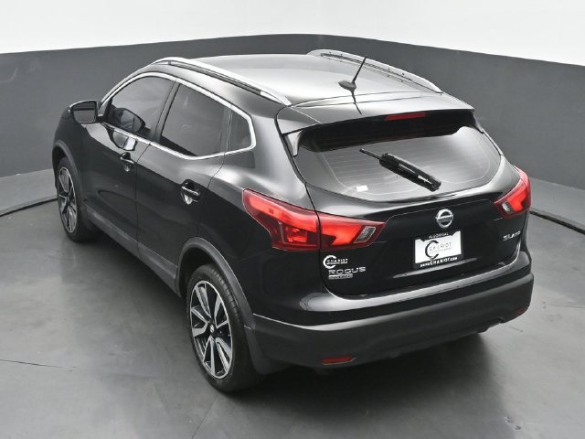 Used 2017 Nissan Rogue Sport SL w/ SL Premium Package AWD/4WD image 38