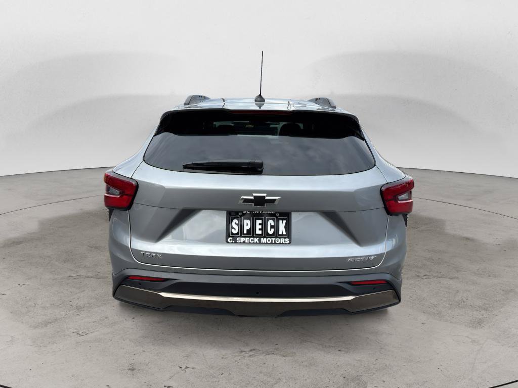 New 2026 Chevrolet Trax ACTIV w/ Sunroof Package FWD image 4