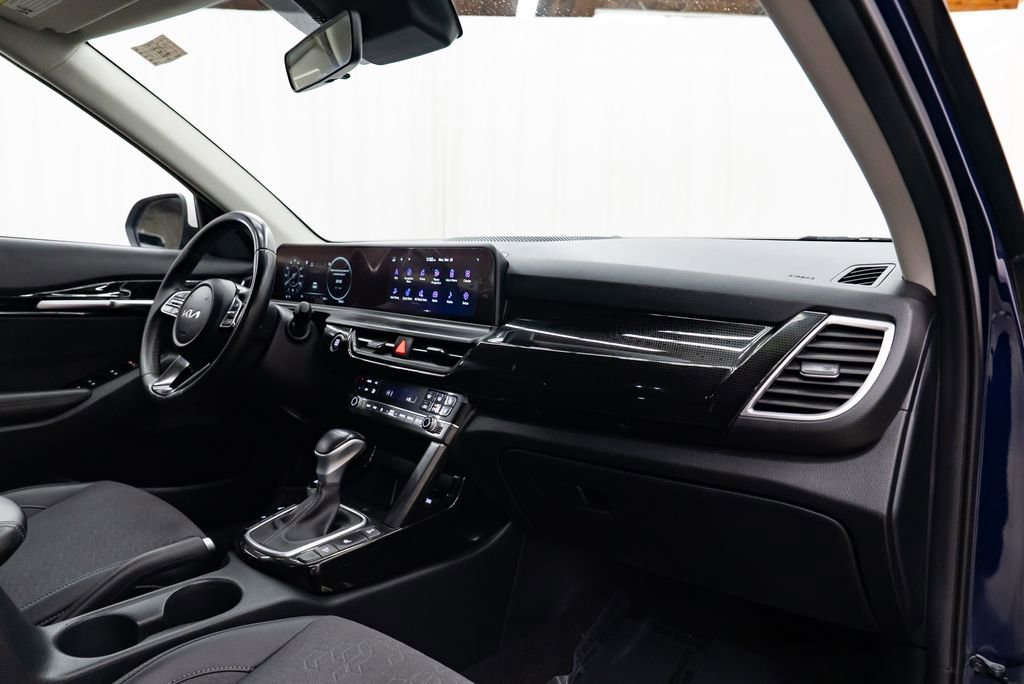 Used 2024 Kia Seltos S image 30