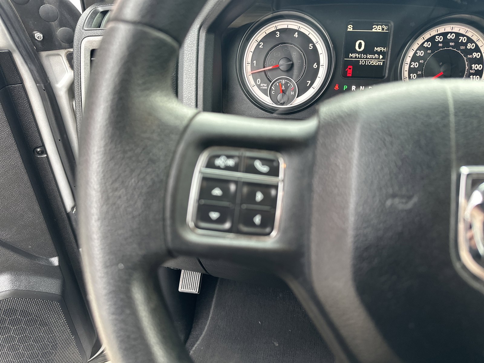 Used 2015 RAM 1500 Express image 13