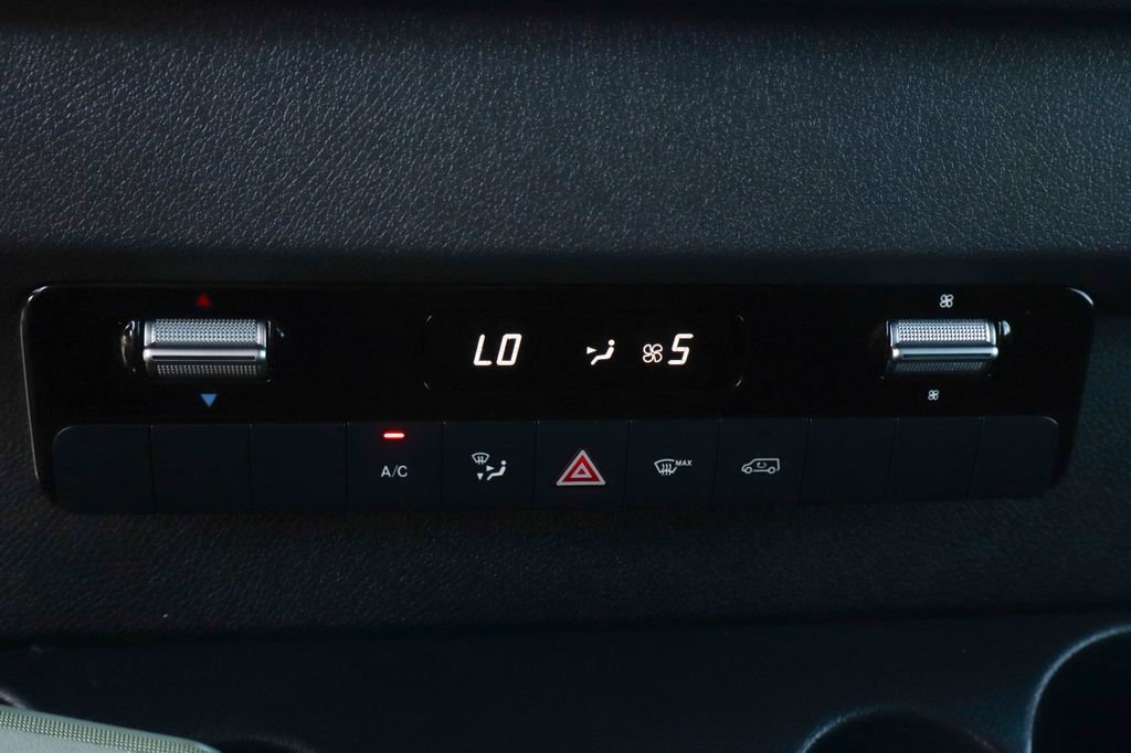 Used 2020 Mercedes-Benz Sprinter 3500 image 38
