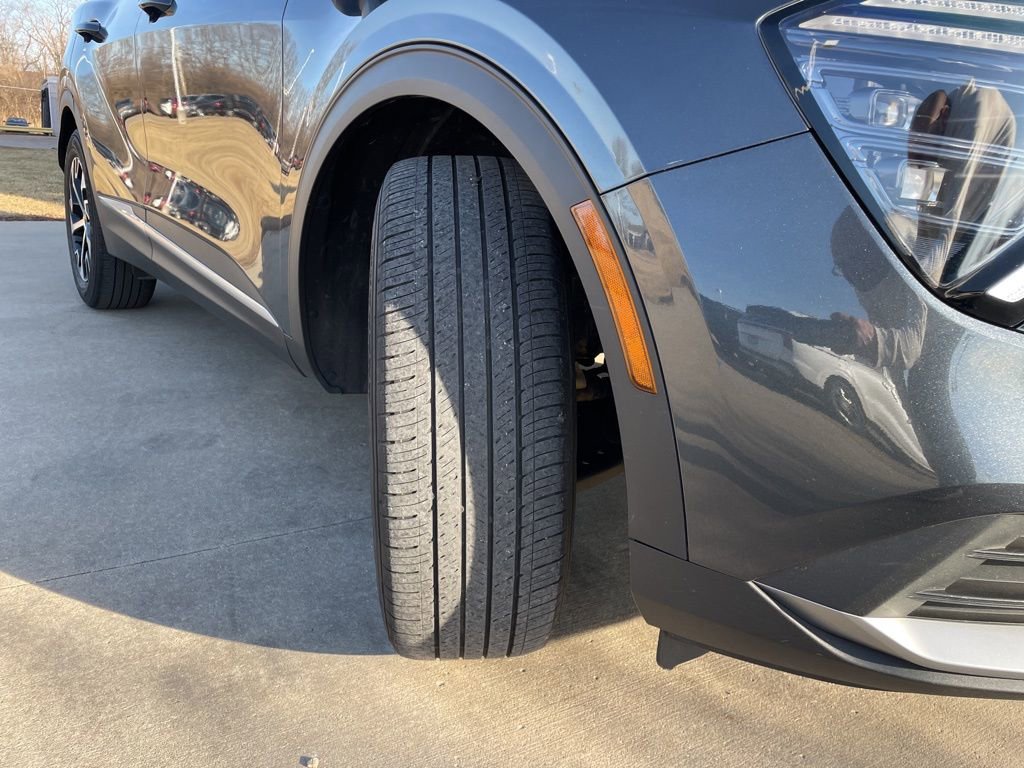 Used 2024 Kia Sportage EX FWD image 16