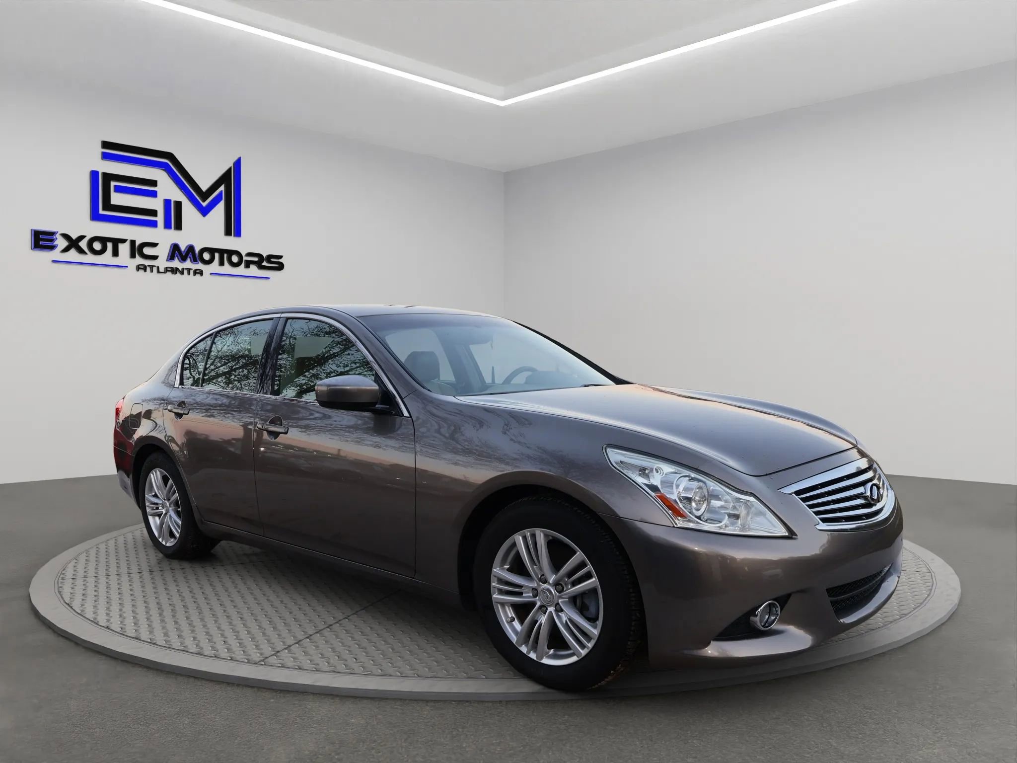 Used 2011 INFINITI G37 Journey w/ Premium Pkg image 7