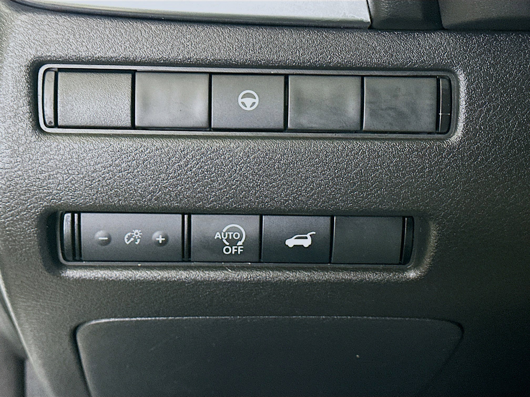 Used 2023 Nissan Rogue SL w/ SL Premium Package image 17