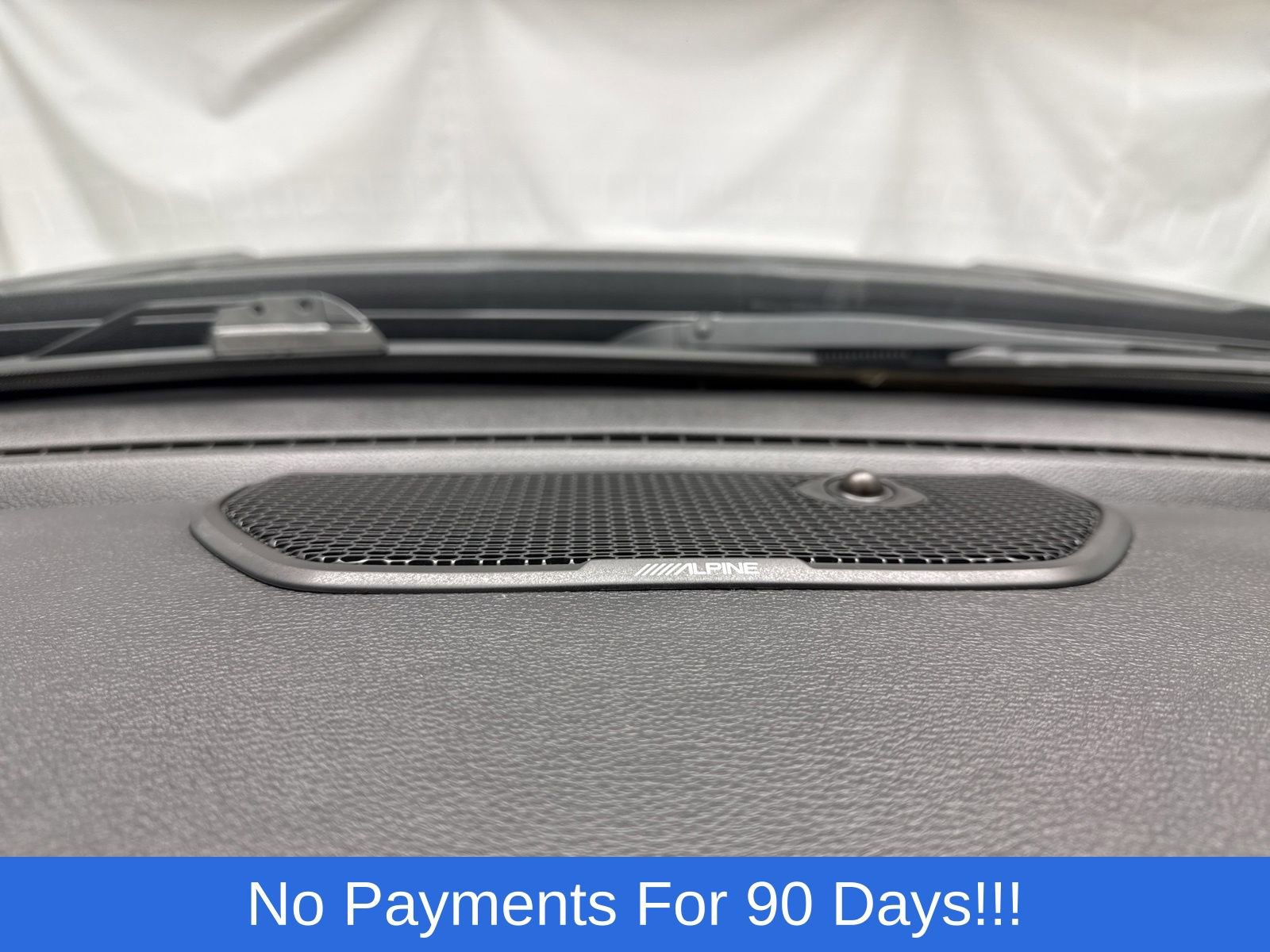 Used 2023 RAM 1500 Laramie AWD/4WD image 23