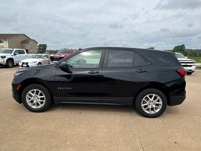 Used 2024 Chevrolet Equinox LS w/ LS Convenience Package FWD image 6