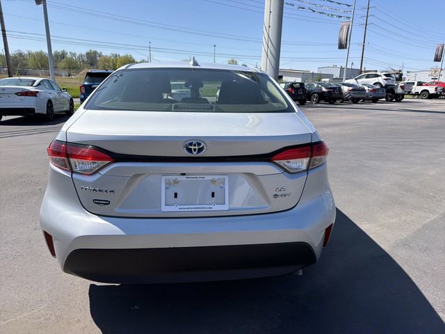 Used 2025 Toyota Corolla LE FWD image 5