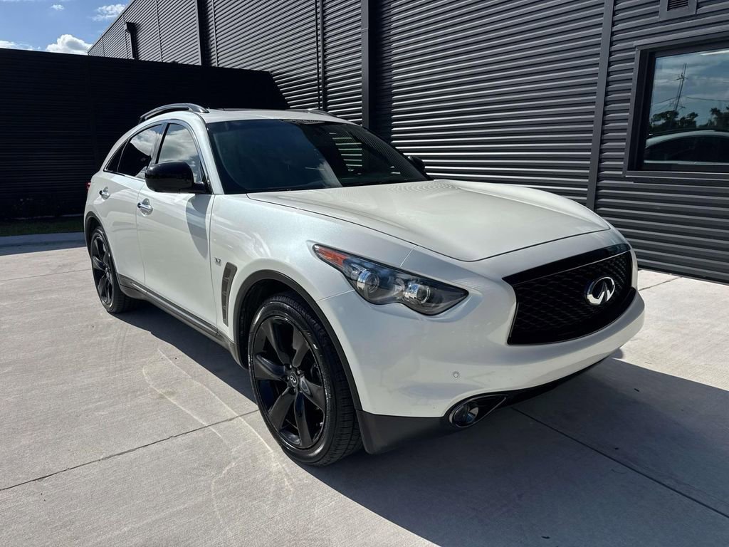 Used 2017 INFINITI QX70 2WD w/ Premium Package image 9