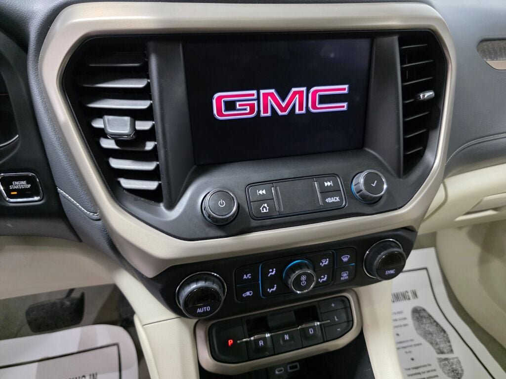 Used 2023 GMC Acadia Denali AWD/4WD image 13