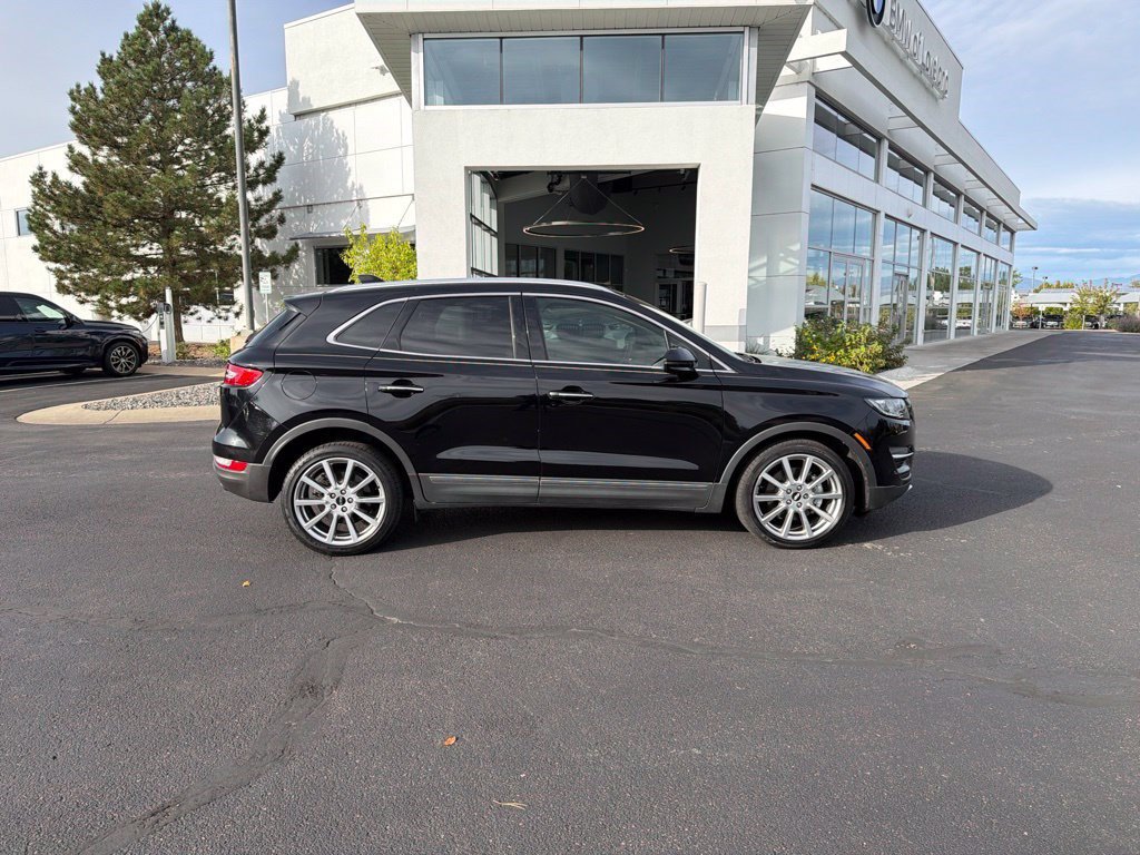 Used 2019 Lincoln MKC Reserve w/ MKC Technology Package FWD image 6