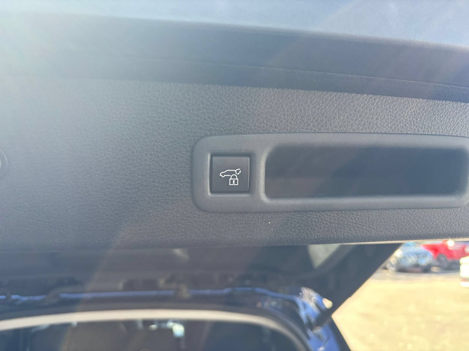 Used 2025 Toyota Sienna XLE FWD image 22