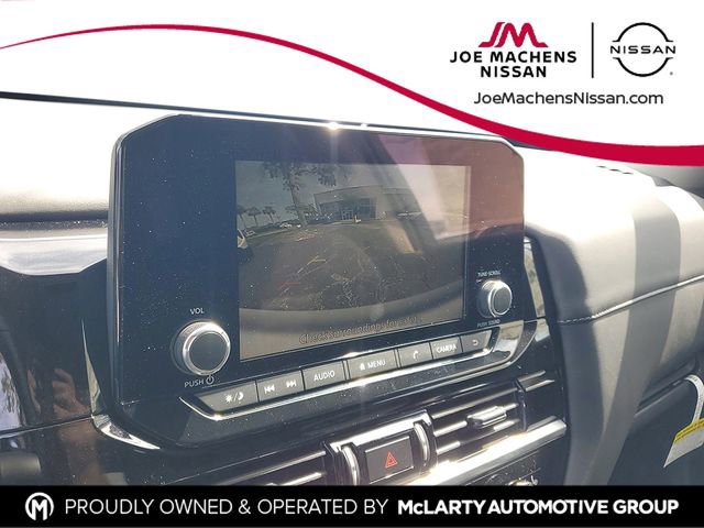 New 2025 Nissan Pathfinder SV w/ Black Appearance Package image 17