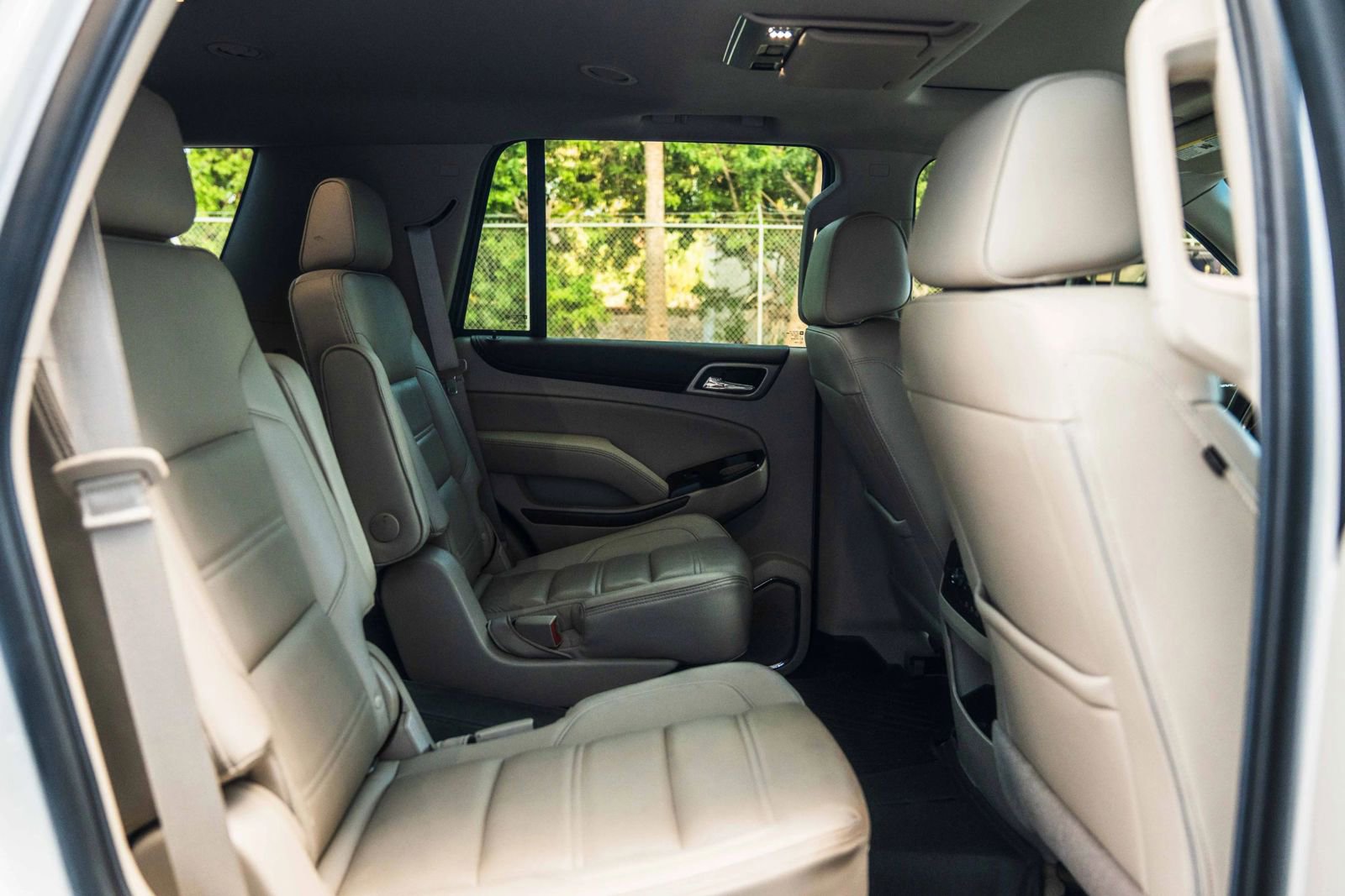 Used 2018 GMC Yukon Denali w/ Open Road Package RWD image 29