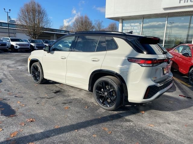 New 2026 Volkswagen Tiguan SE R-Line image 11