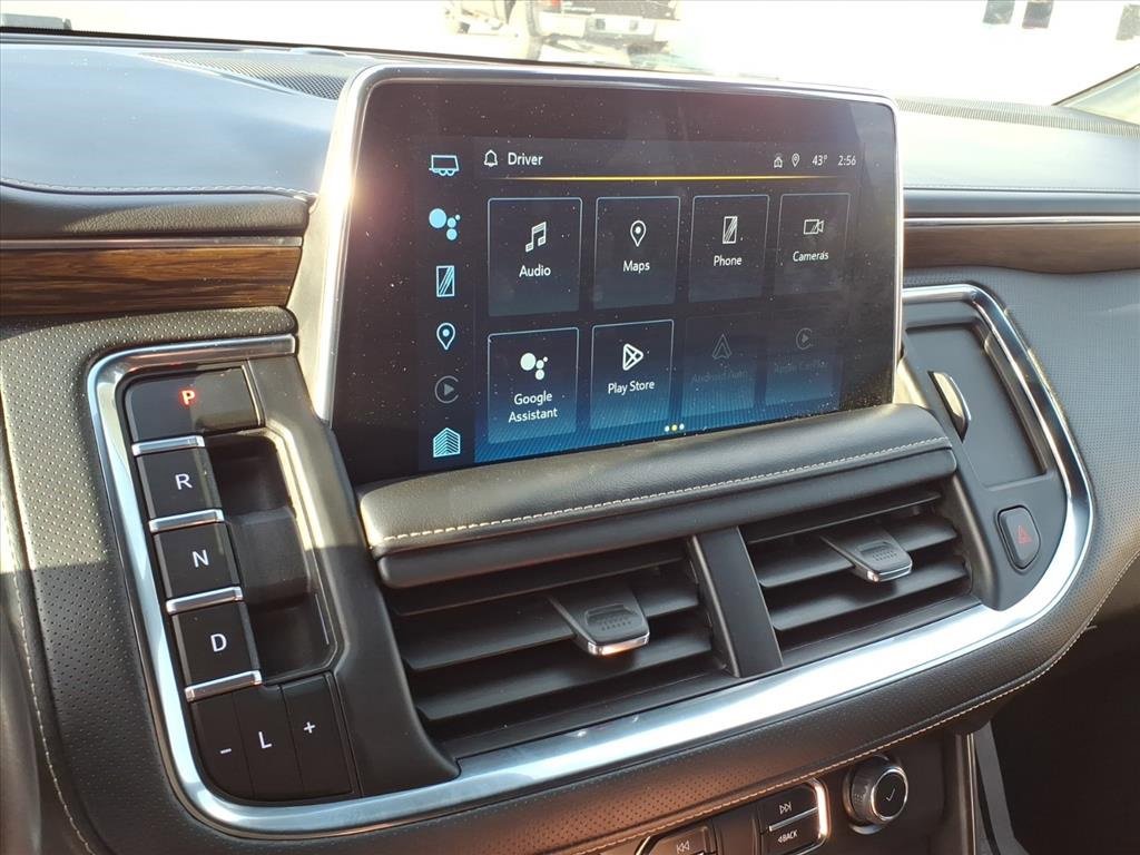 Used 2023 Chevrolet Suburban Premier image 22