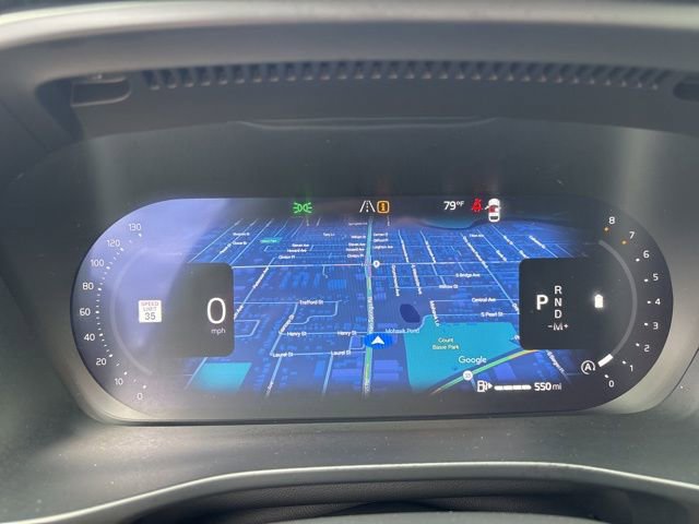 Used 2025 Volvo XC40 B5 Plus AWD/4WD image 21