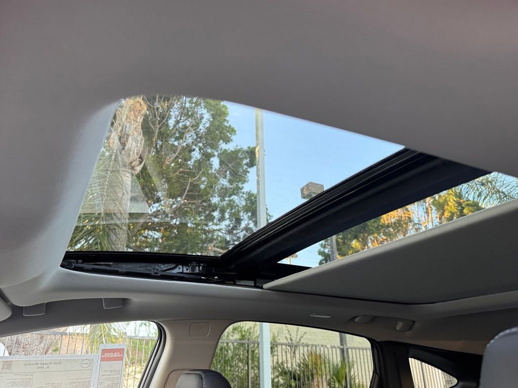 New 2026 Nissan Murano SL image 11