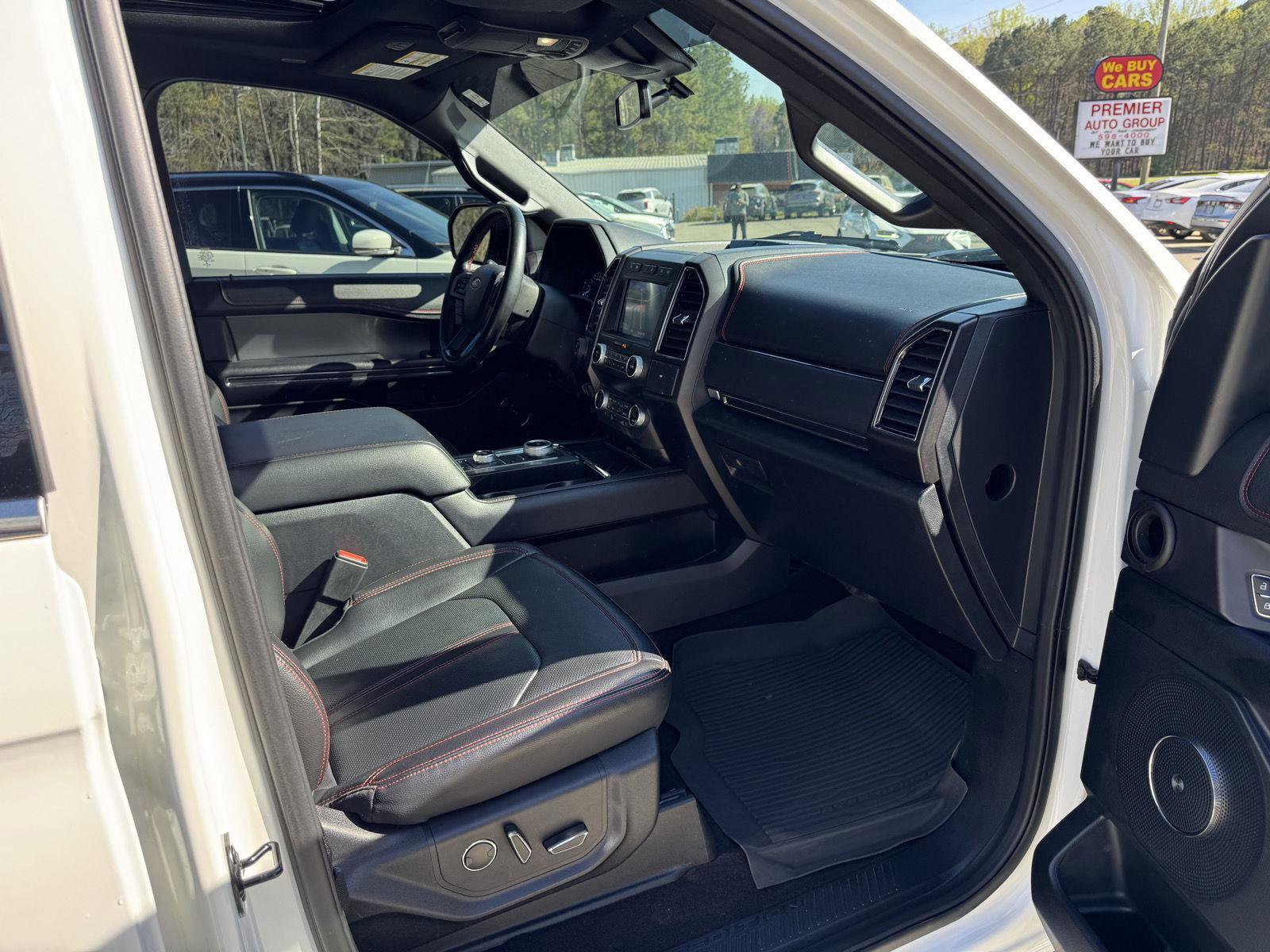 Used 2021 Ford Expedition Max Limited image 19